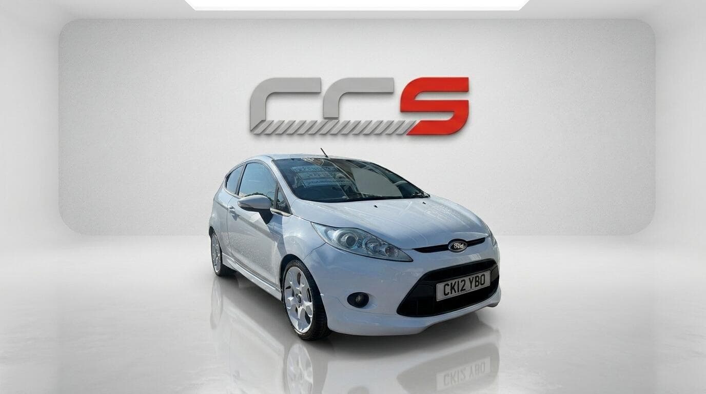 2012 Ford Fiesta - Image 1