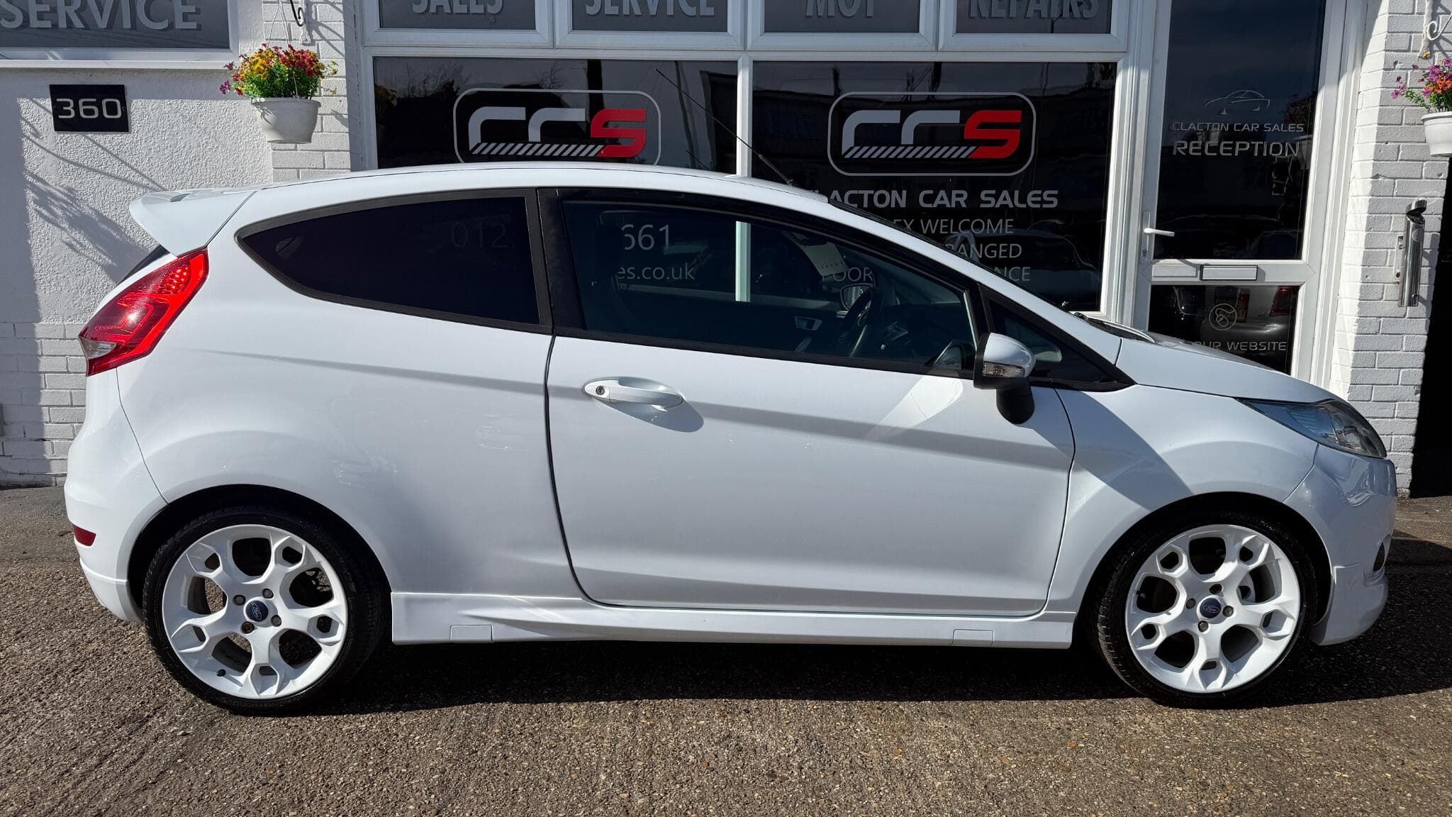 2012 Ford Fiesta - Image 8