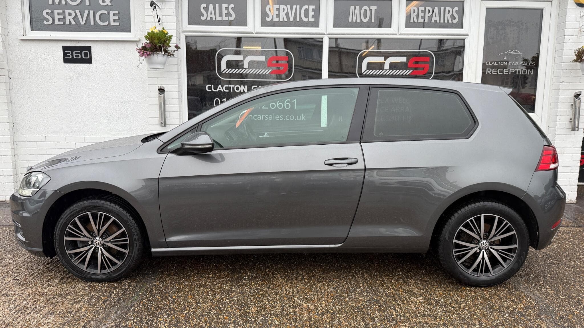 2017 Volkswagen Golf - Image 4