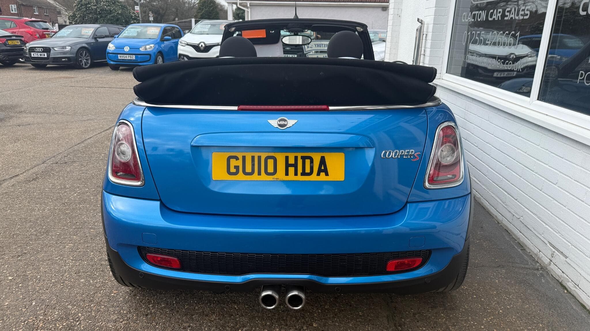 2010 MINI Convertible - Image 6