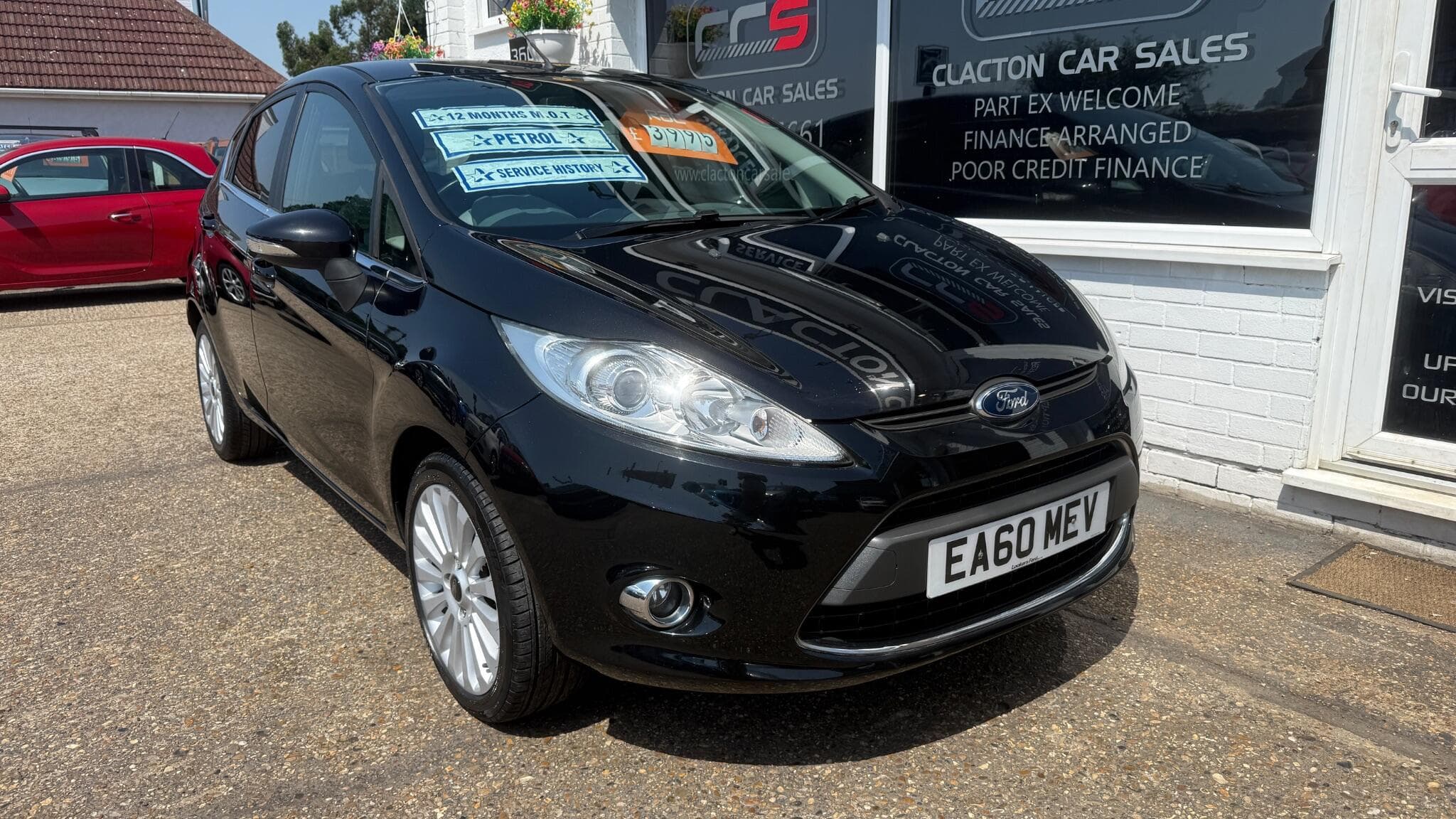 2010 Ford Fiesta - Image 1