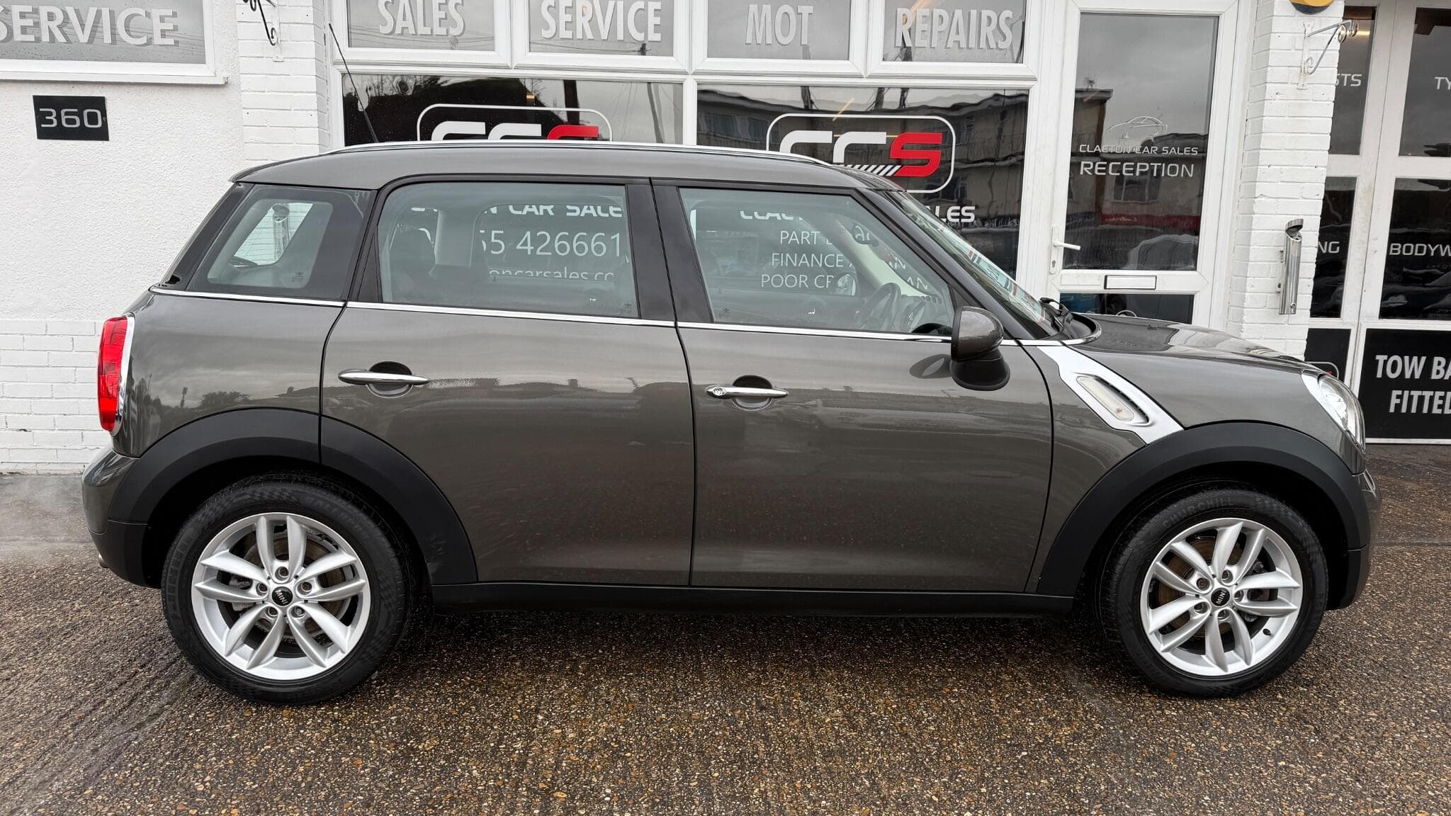 2012 MINI Countryman - Image 8