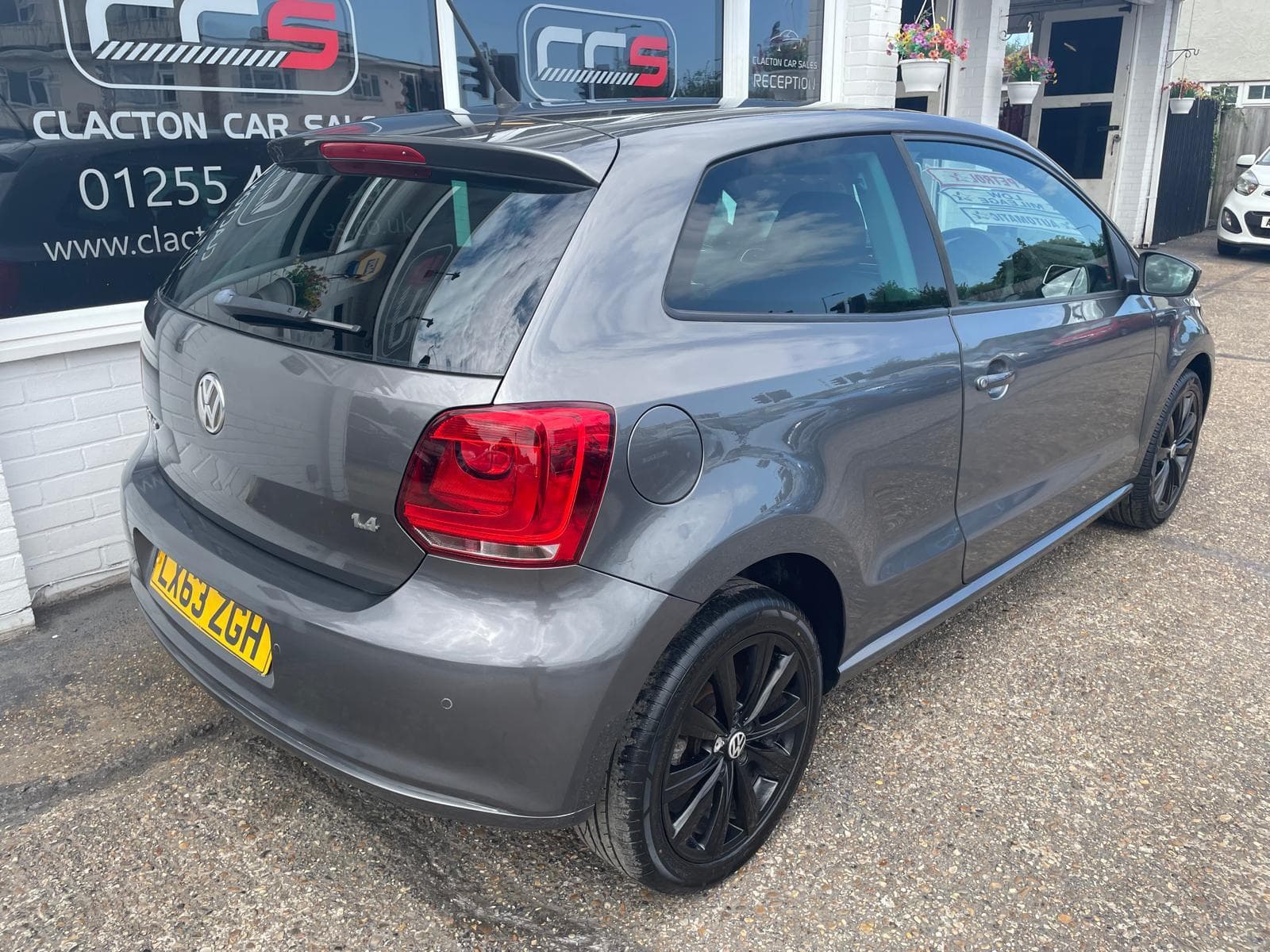 2013 Volkswagen Polo - Image 7