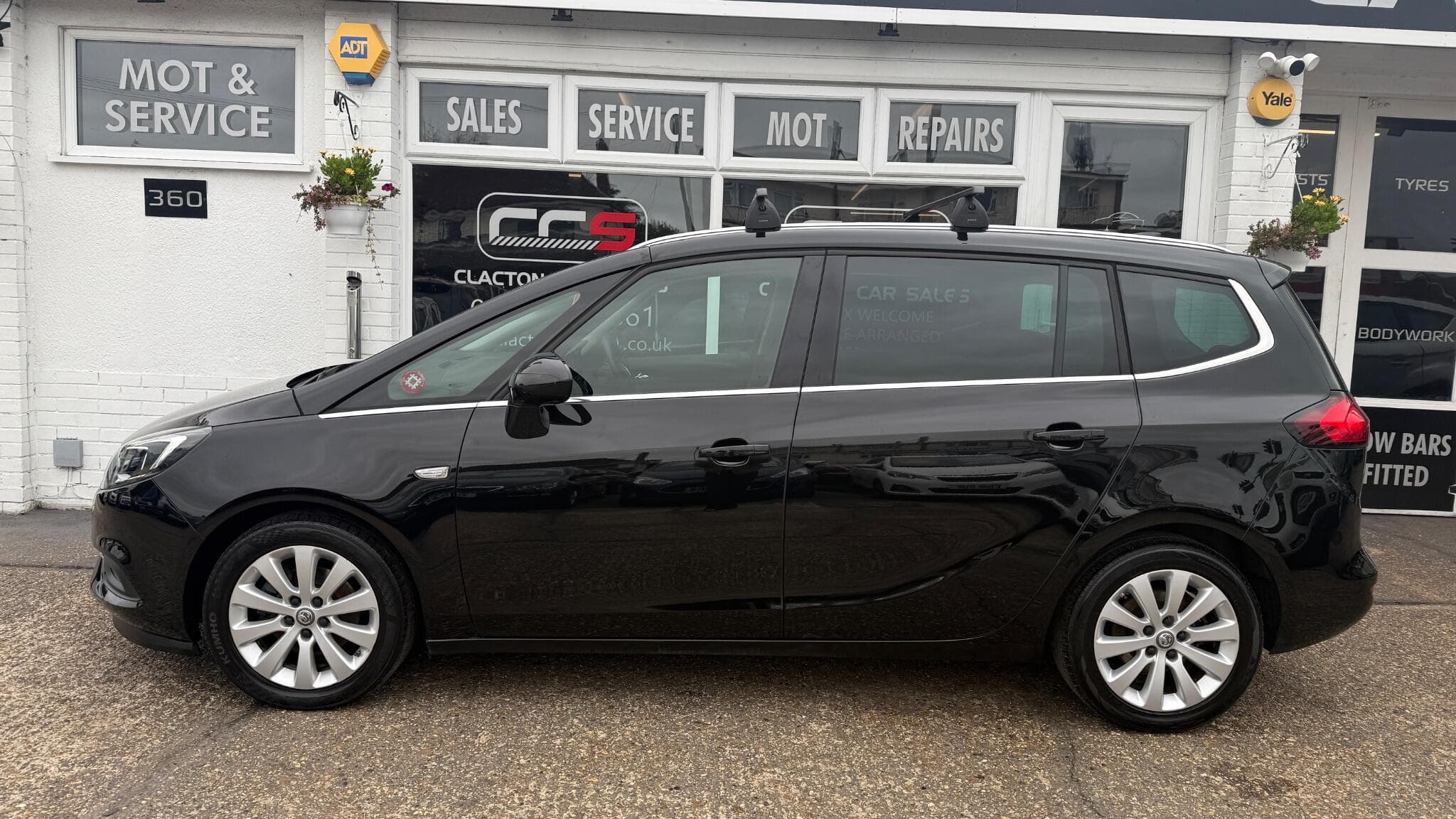 2016 Vauxhall Zafira Tourer - Image 4
