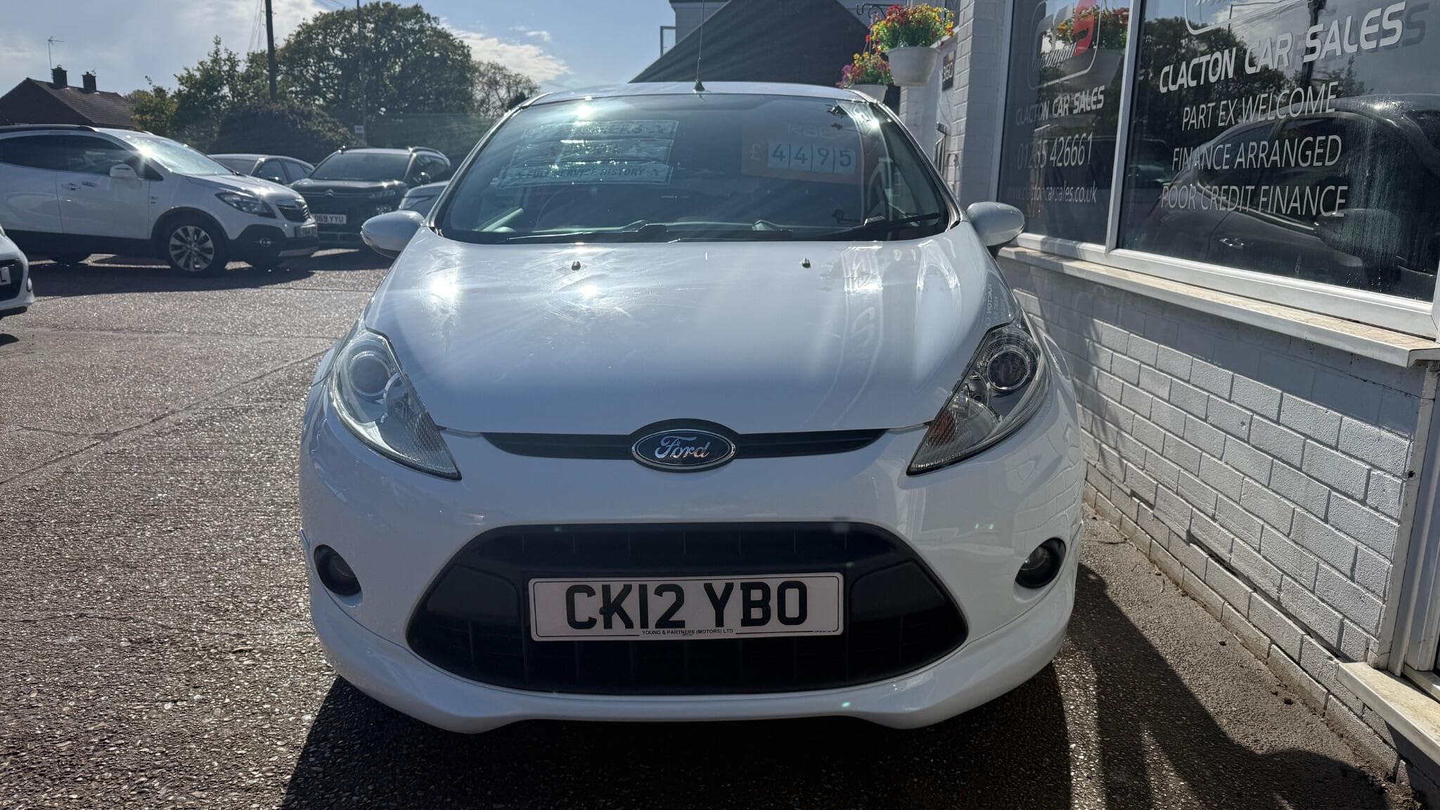 2012 Ford Fiesta - Image 2