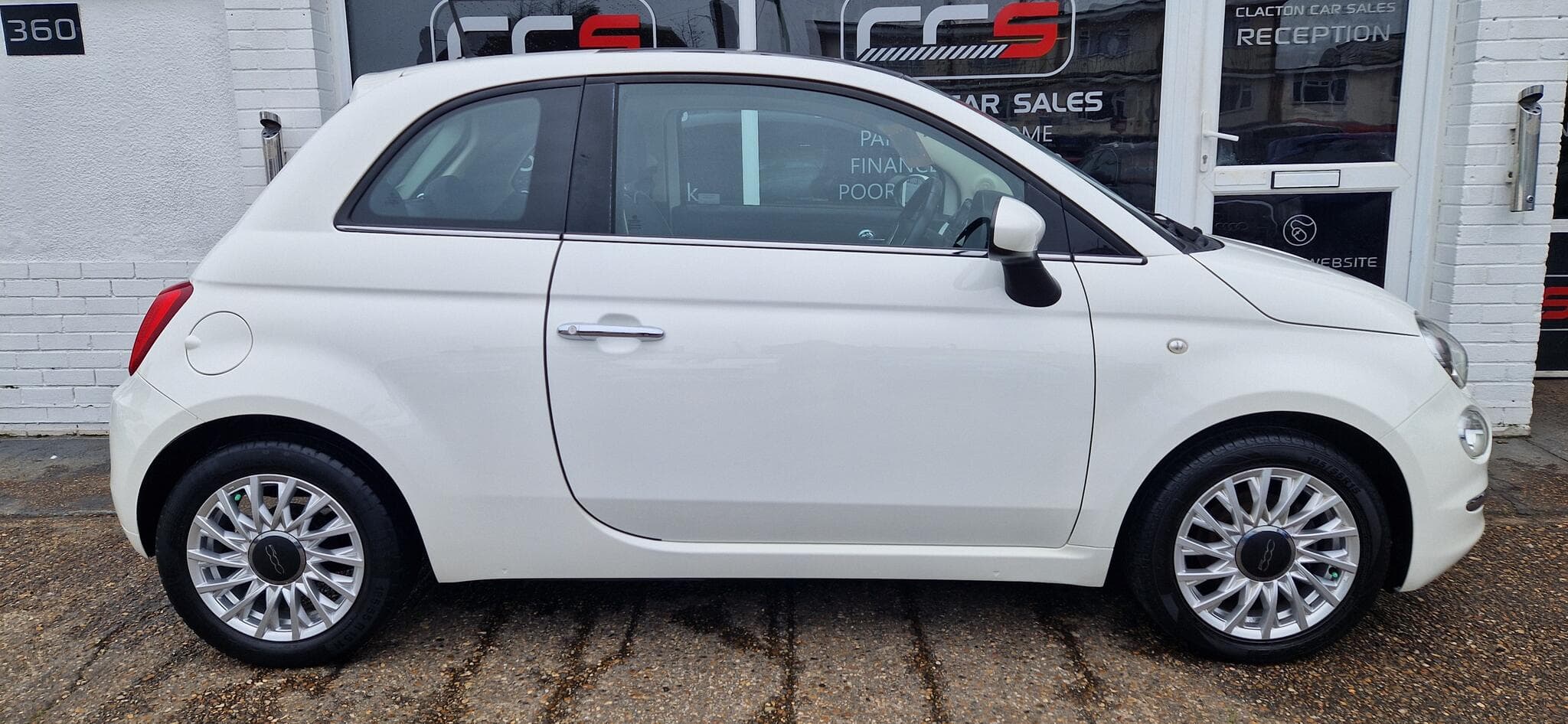 2016 Fiat 500 - Image 8