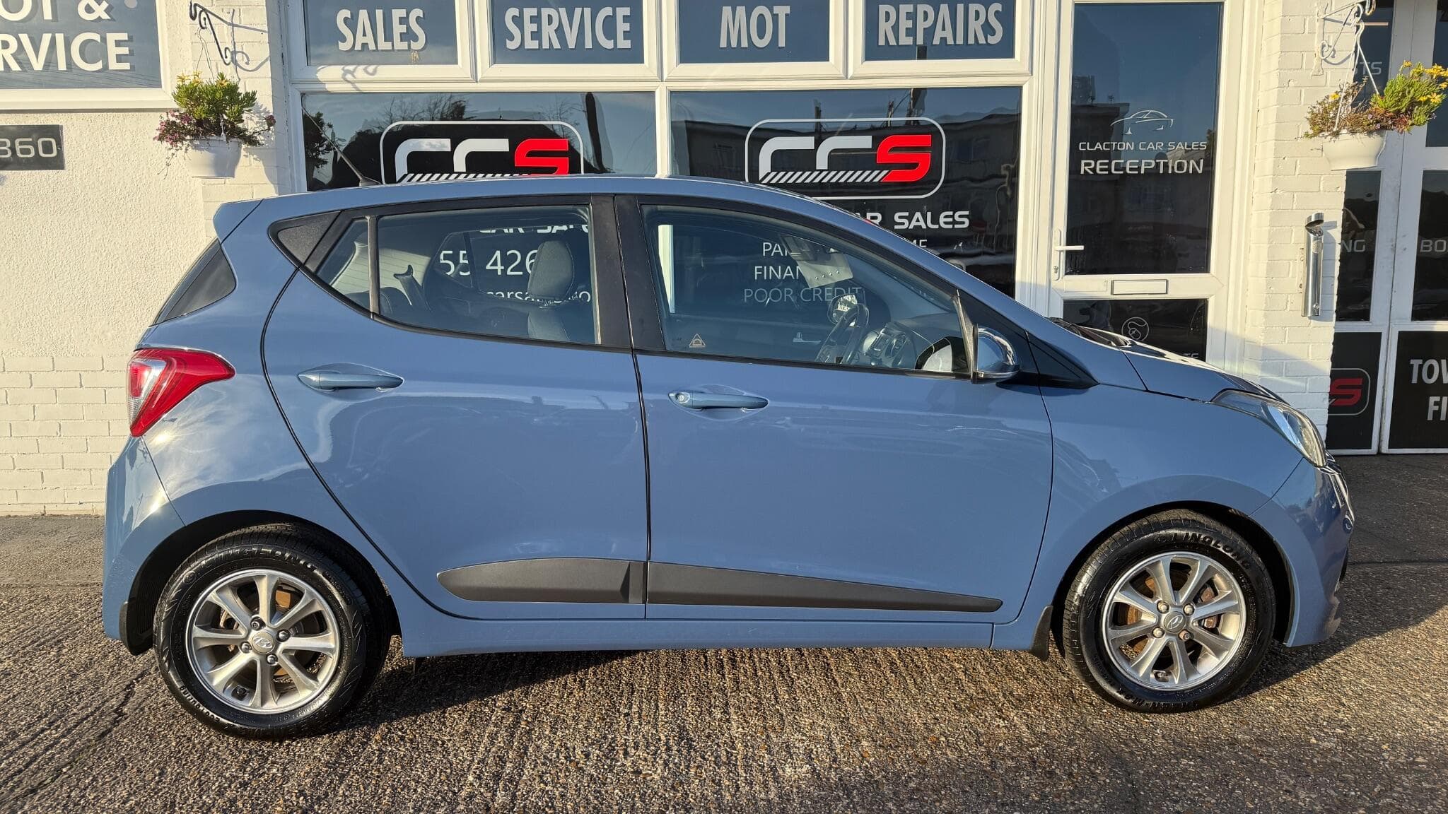 2016 Hyundai i10 - Image 8