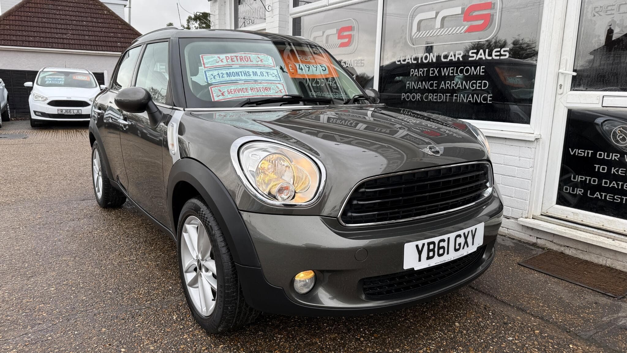 2012 MINI Countryman - Image 1