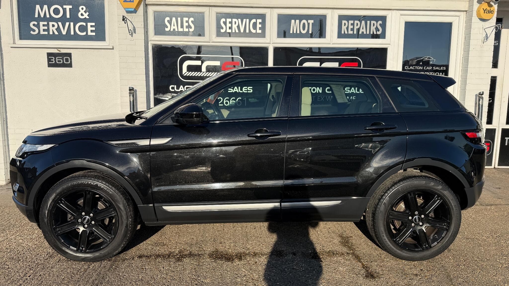 2015 Land Rover Range Rover Evoque - Image 4