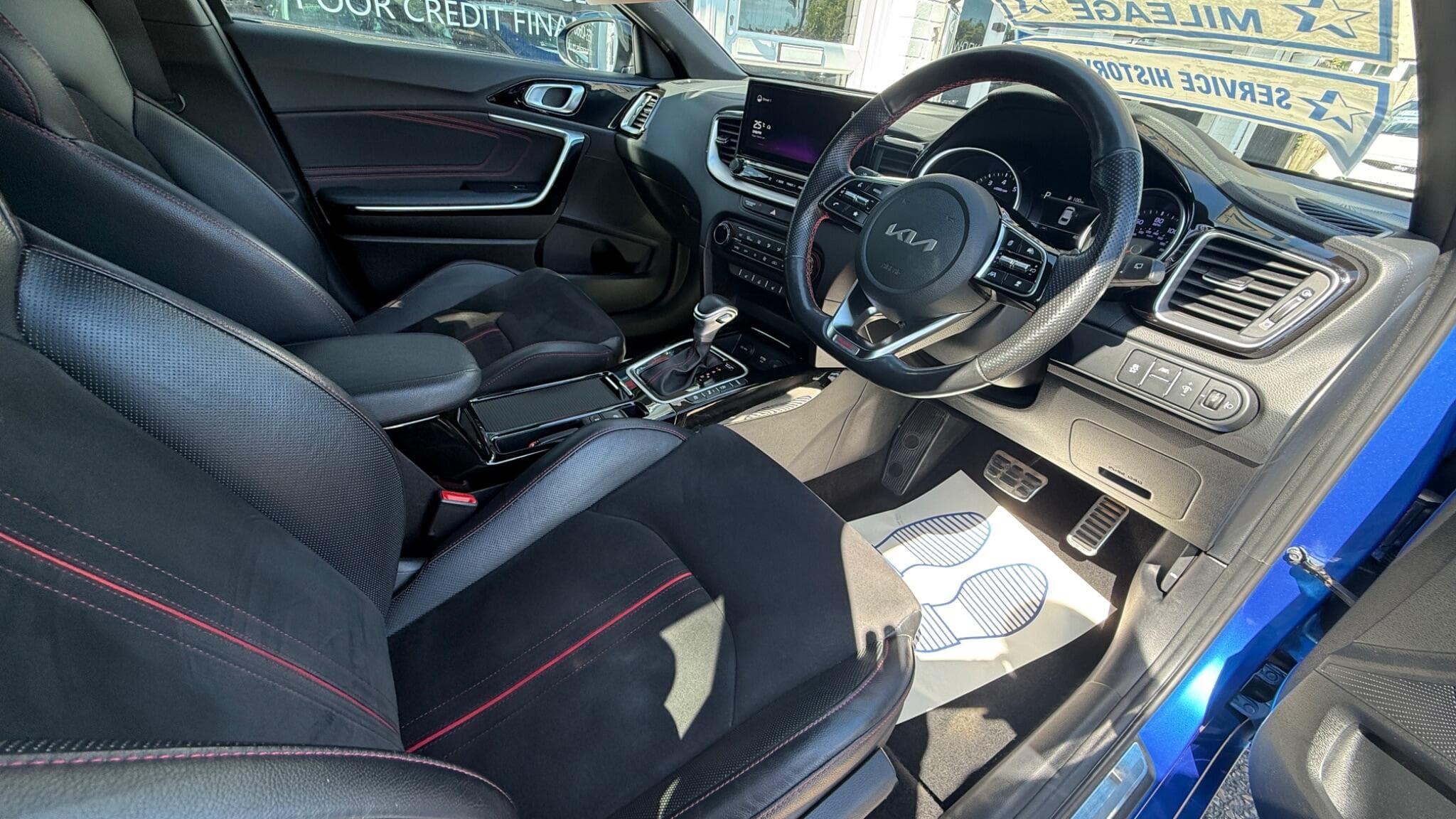 2022 Kia ProCeed - Image 9