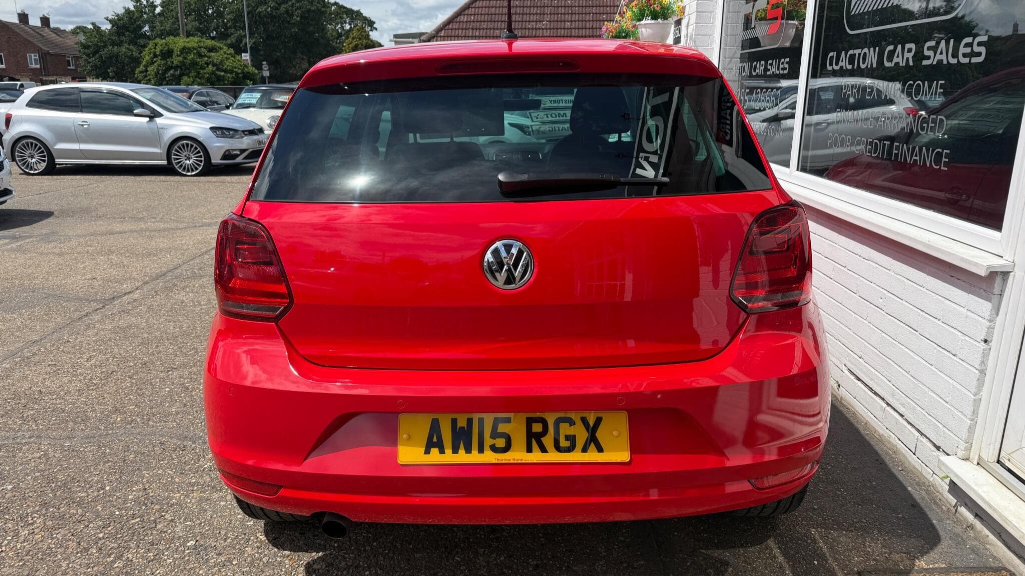 2015 Volkswagen Polo - Image 6