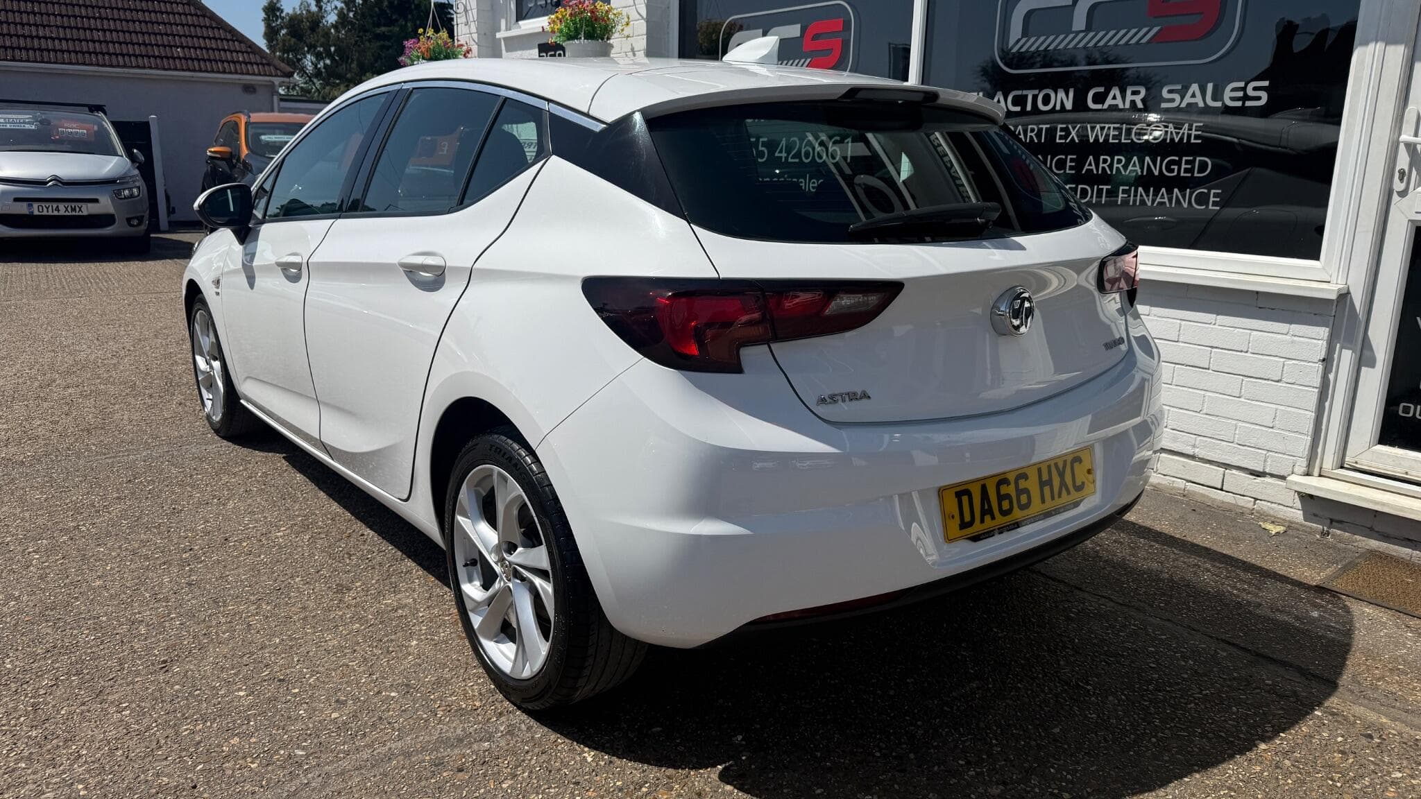 2016 Vauxhall Astra - Image 5