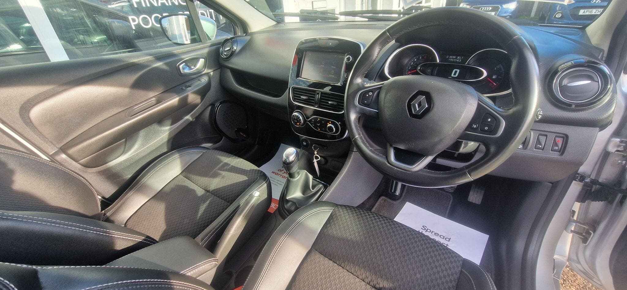 2016 Renault Clio - Image 9