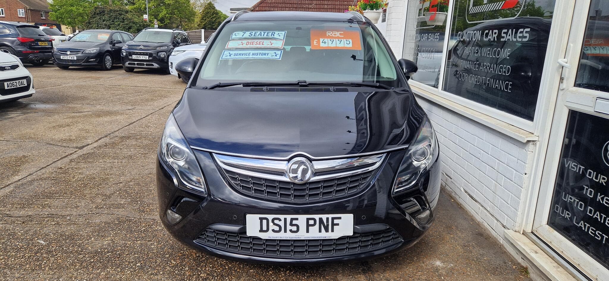 2015 Vauxhall Zafira Tourer - Image 2