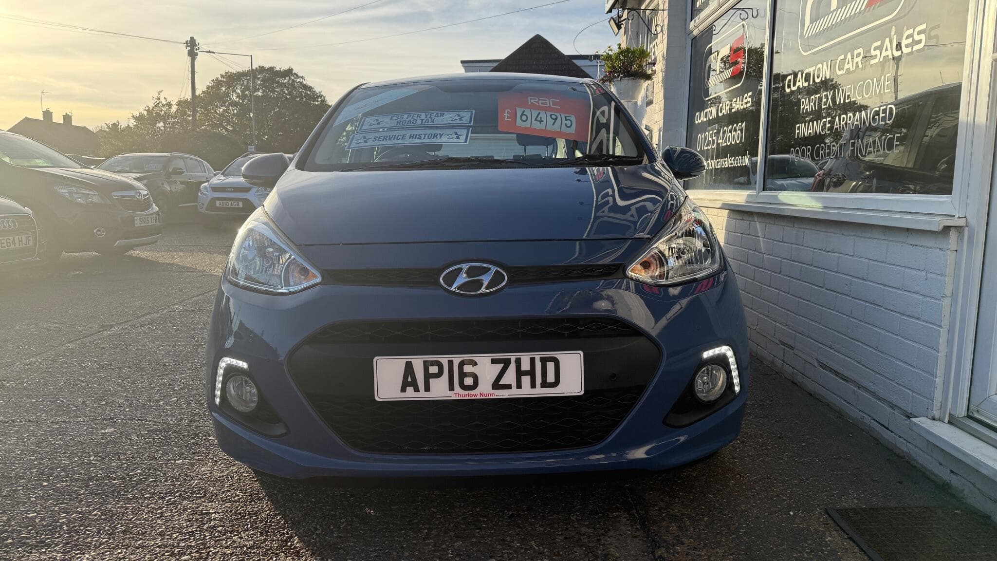 2016 Hyundai i10 - Image 2