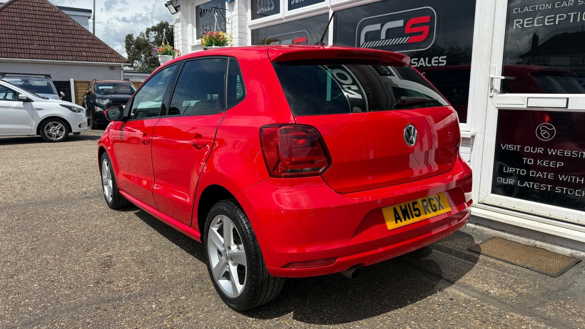 2015 Volkswagen Polo - Image 5