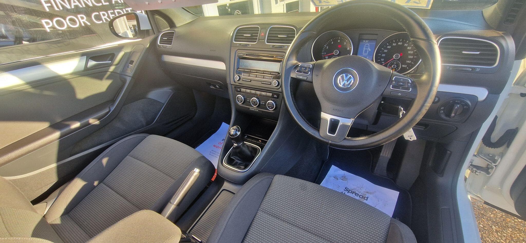 2014 Volkswagen Golf - Image 9