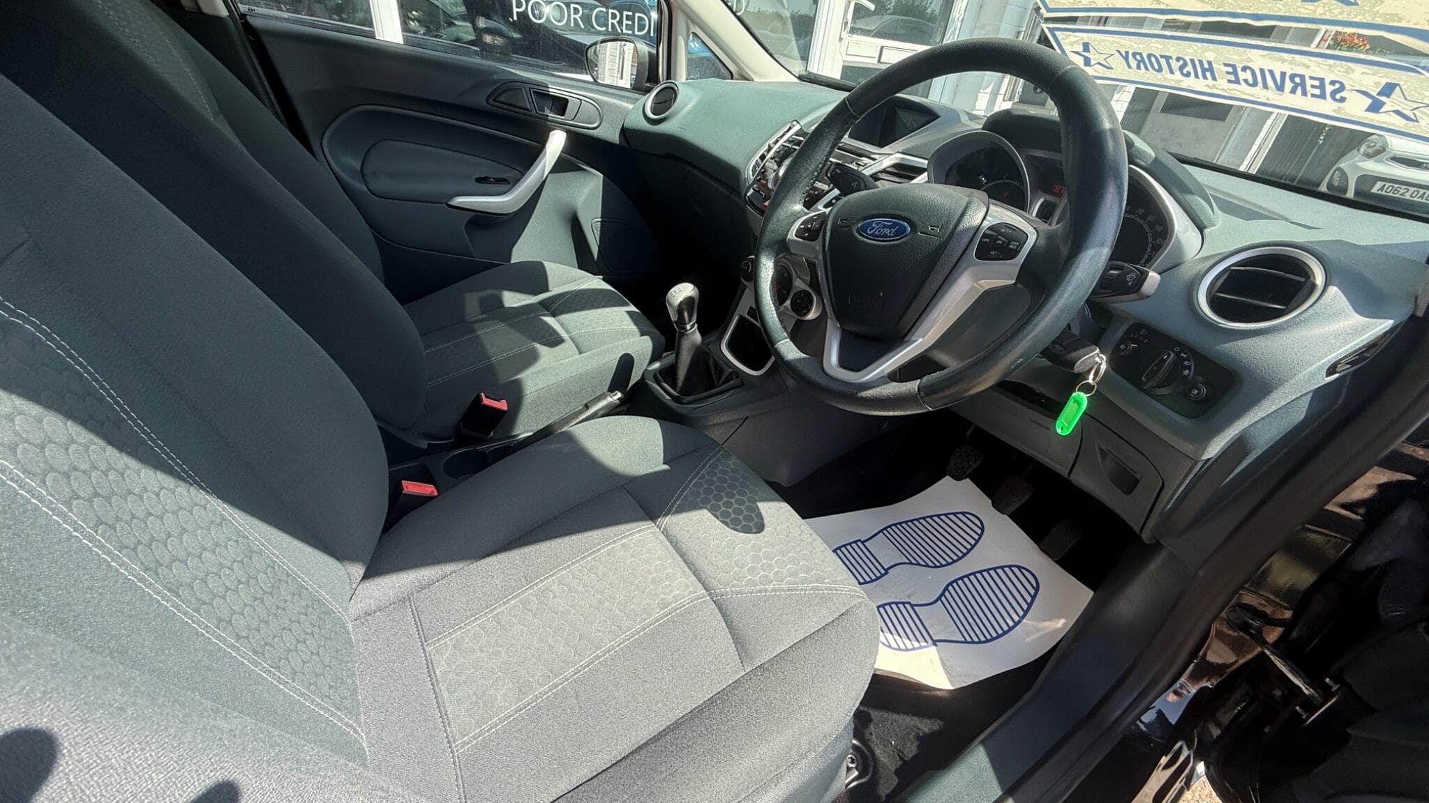 2010 Ford Fiesta - Image 9