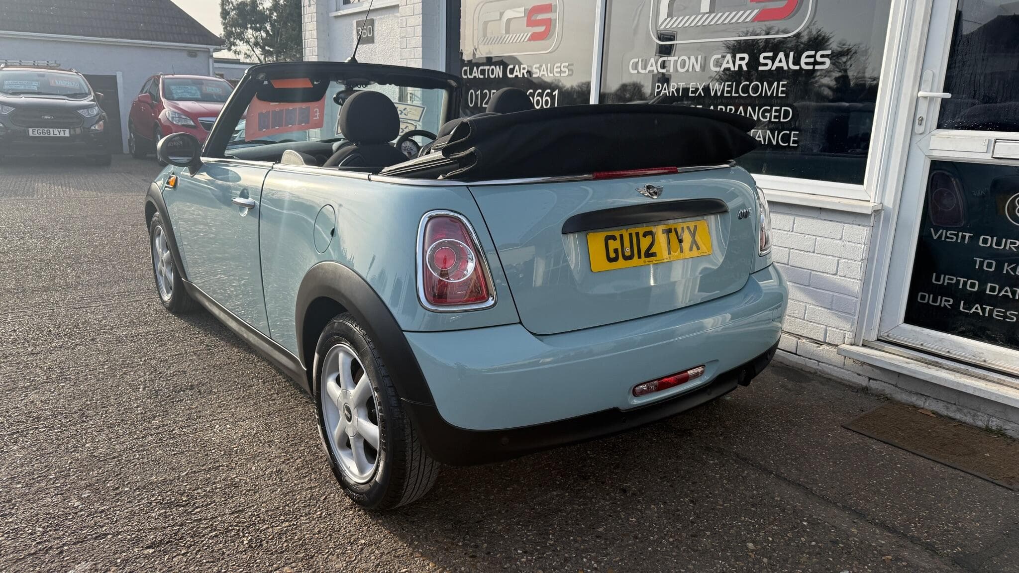 2012 MINI Convertible - Image 5