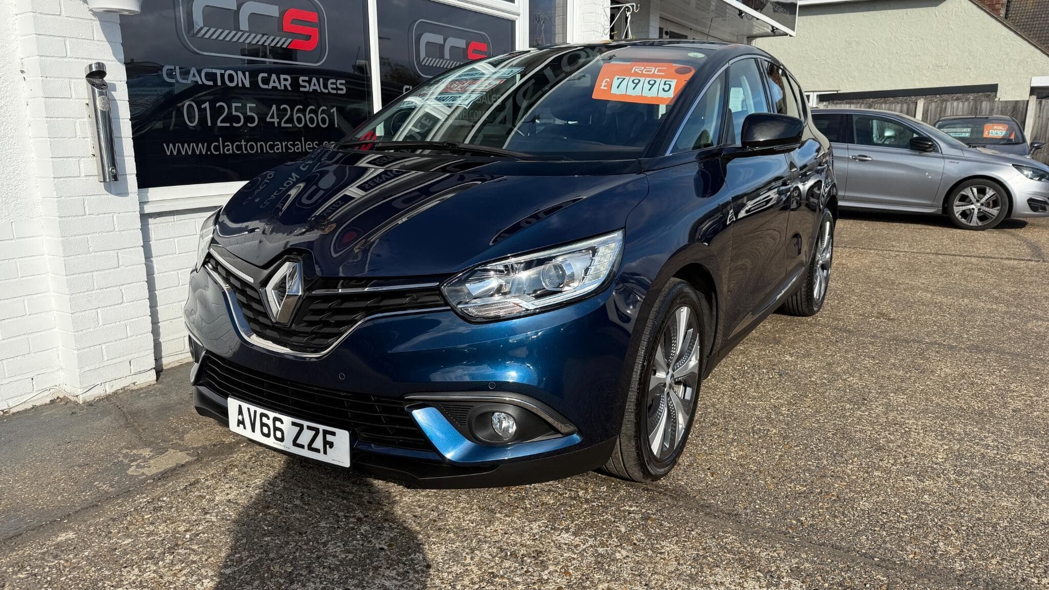 2016 Renault Scenic - Image 3