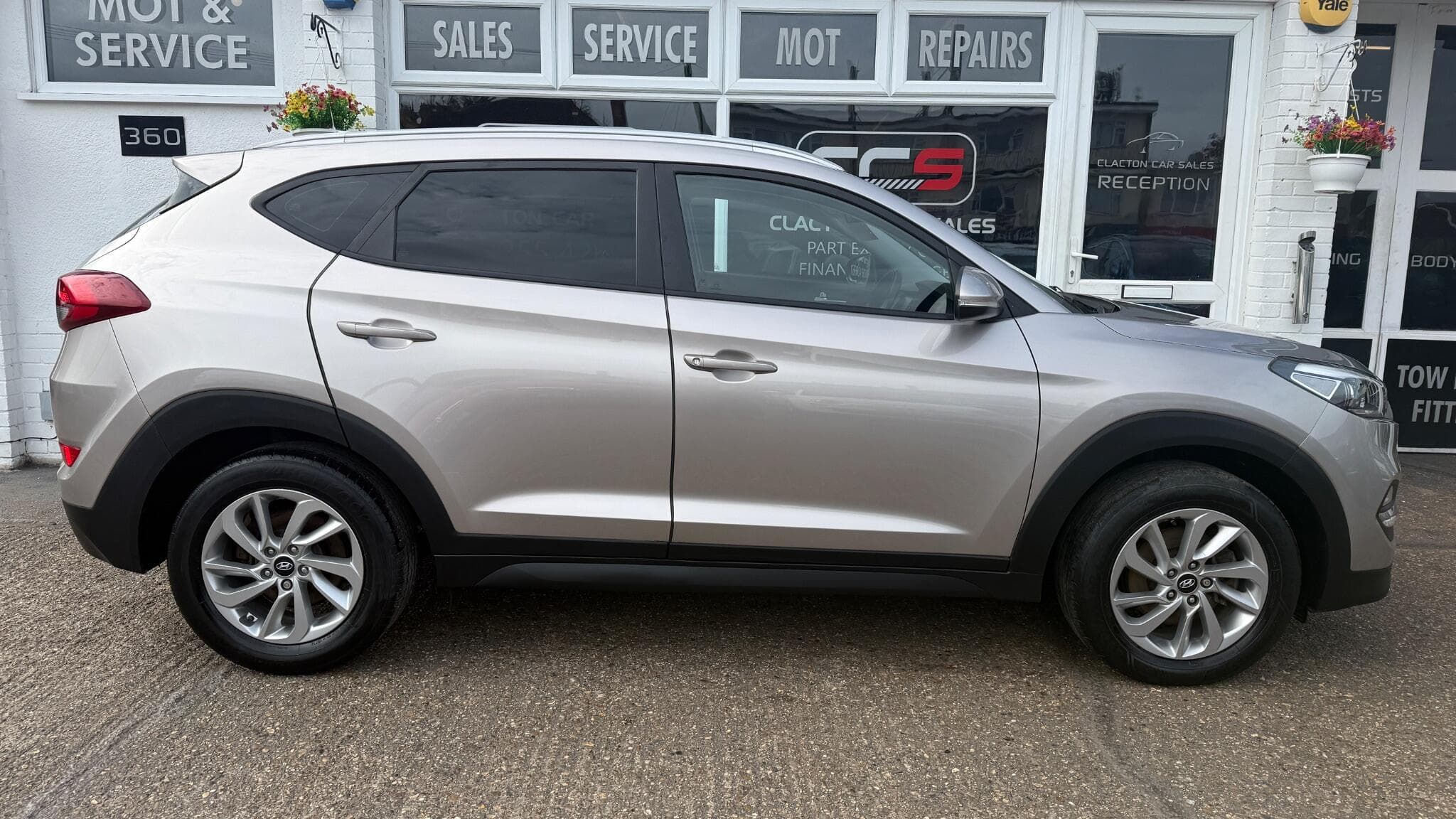 2016 Hyundai TUCSON - Image 8