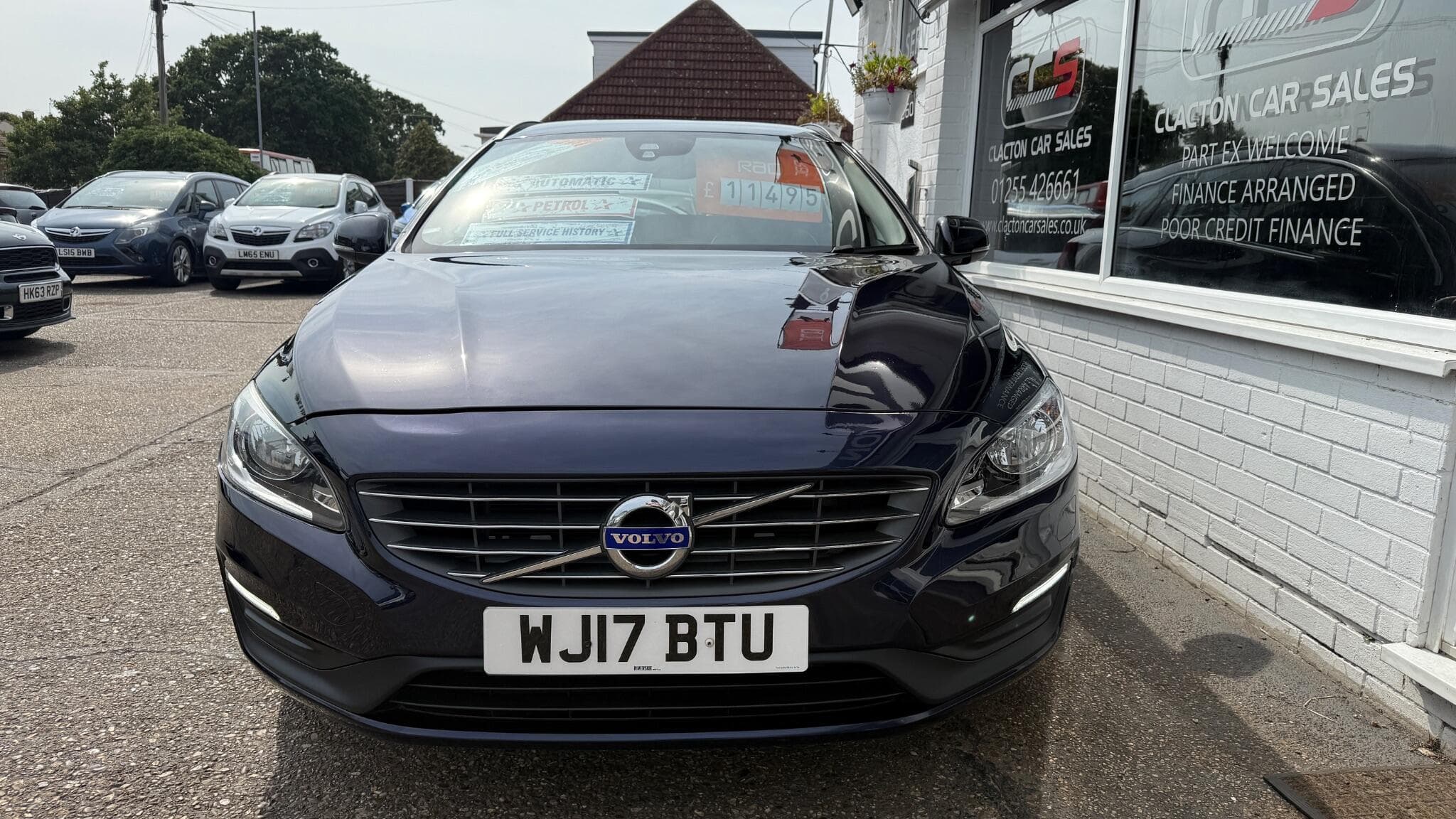 2017 Volvo V60 - Image 2