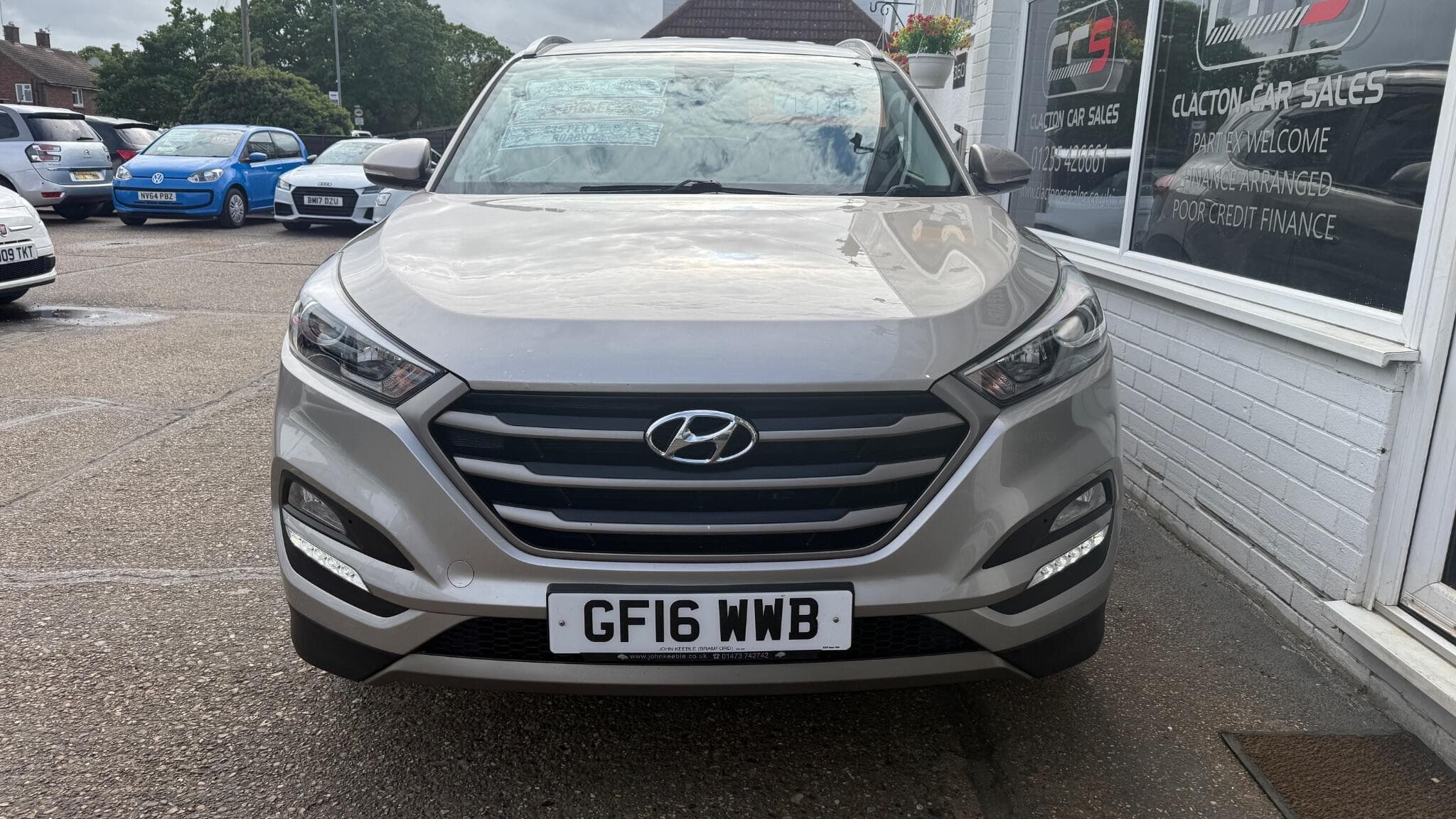 2016 Hyundai TUCSON - Image 2