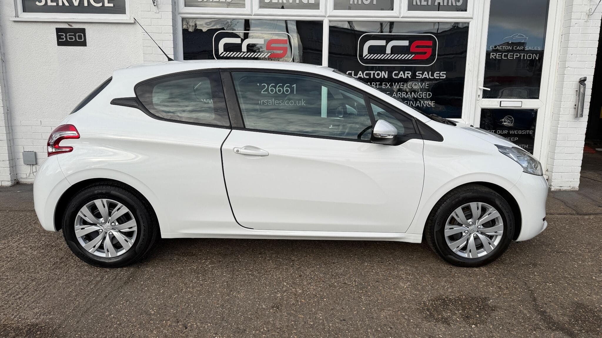 2013 Peugeot 208 - Image 8