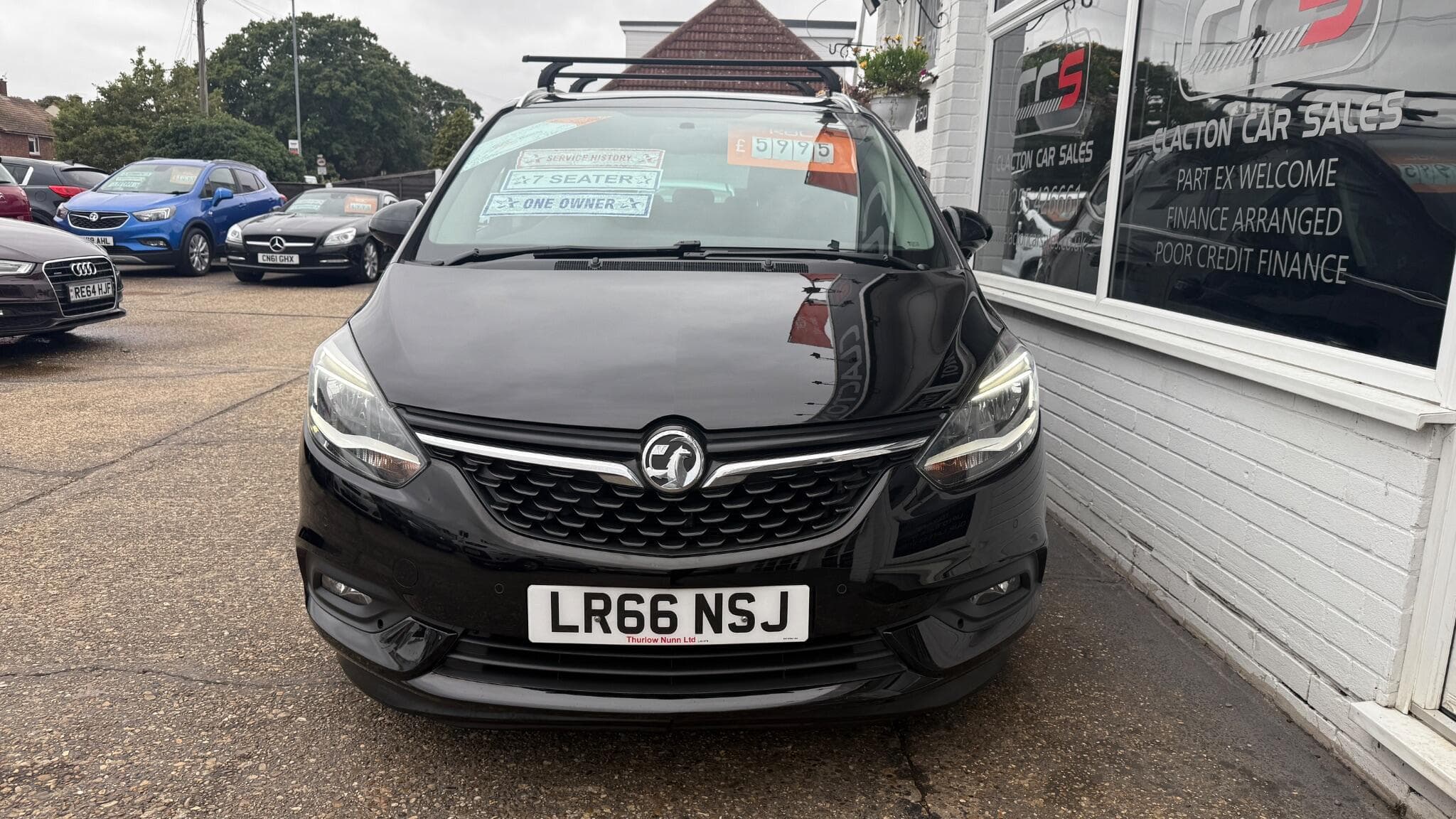 2016 Vauxhall Zafira Tourer - Image 2