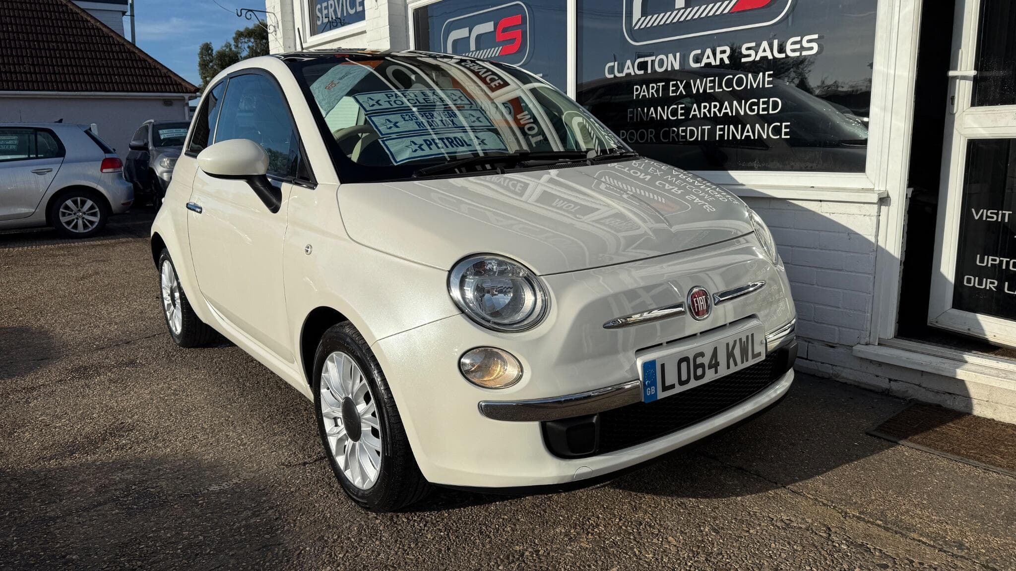 2015 Fiat 500 - Image 1