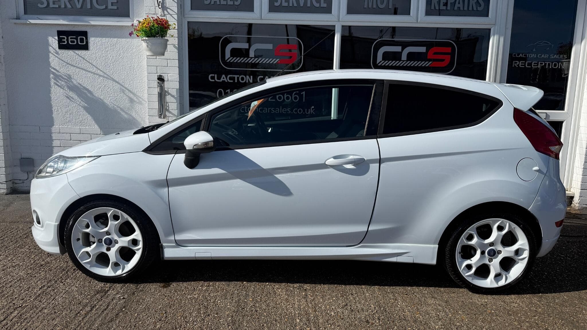 2012 Ford Fiesta - Image 4