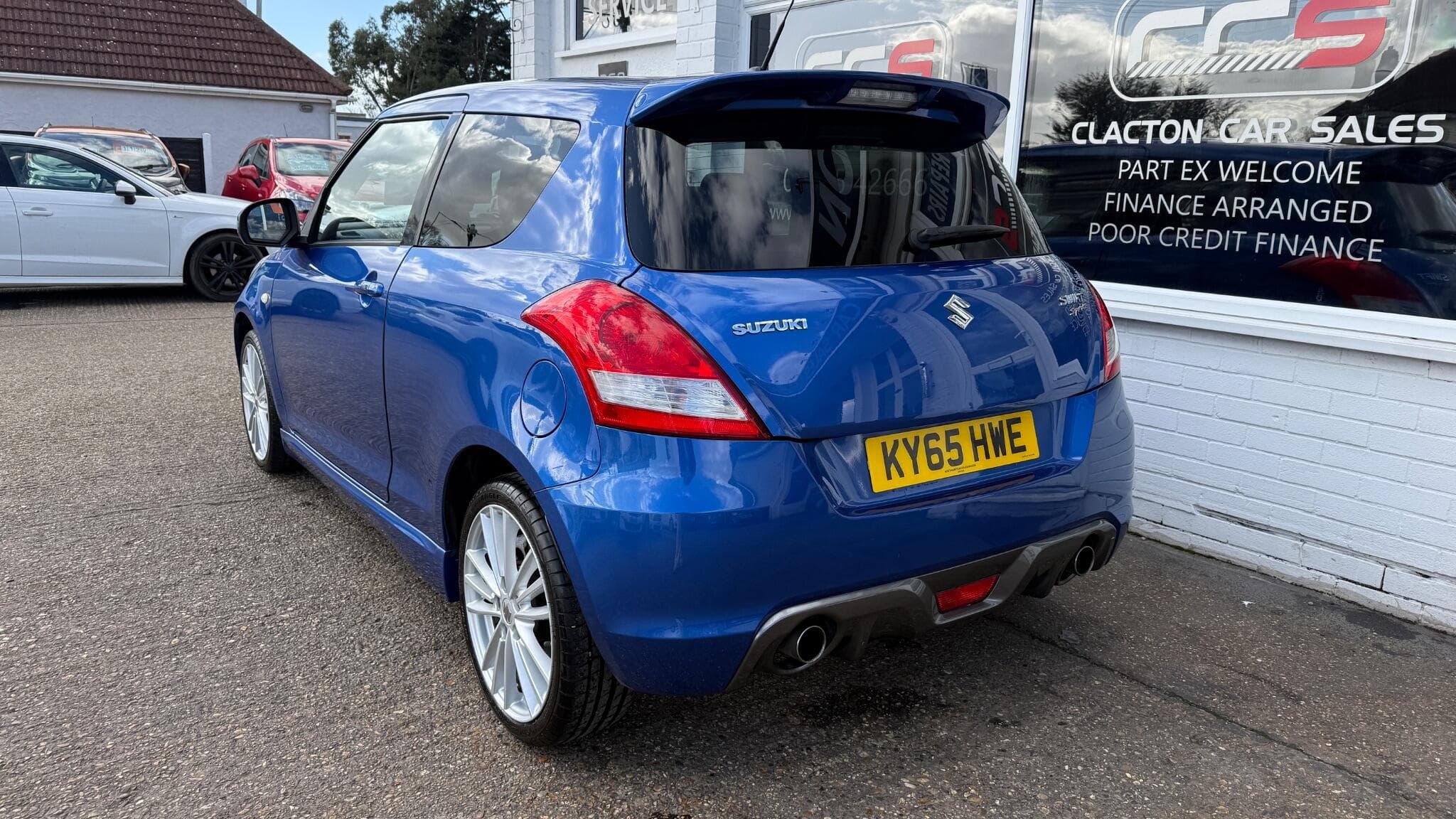 2015 Suzuki Swift - Image 5