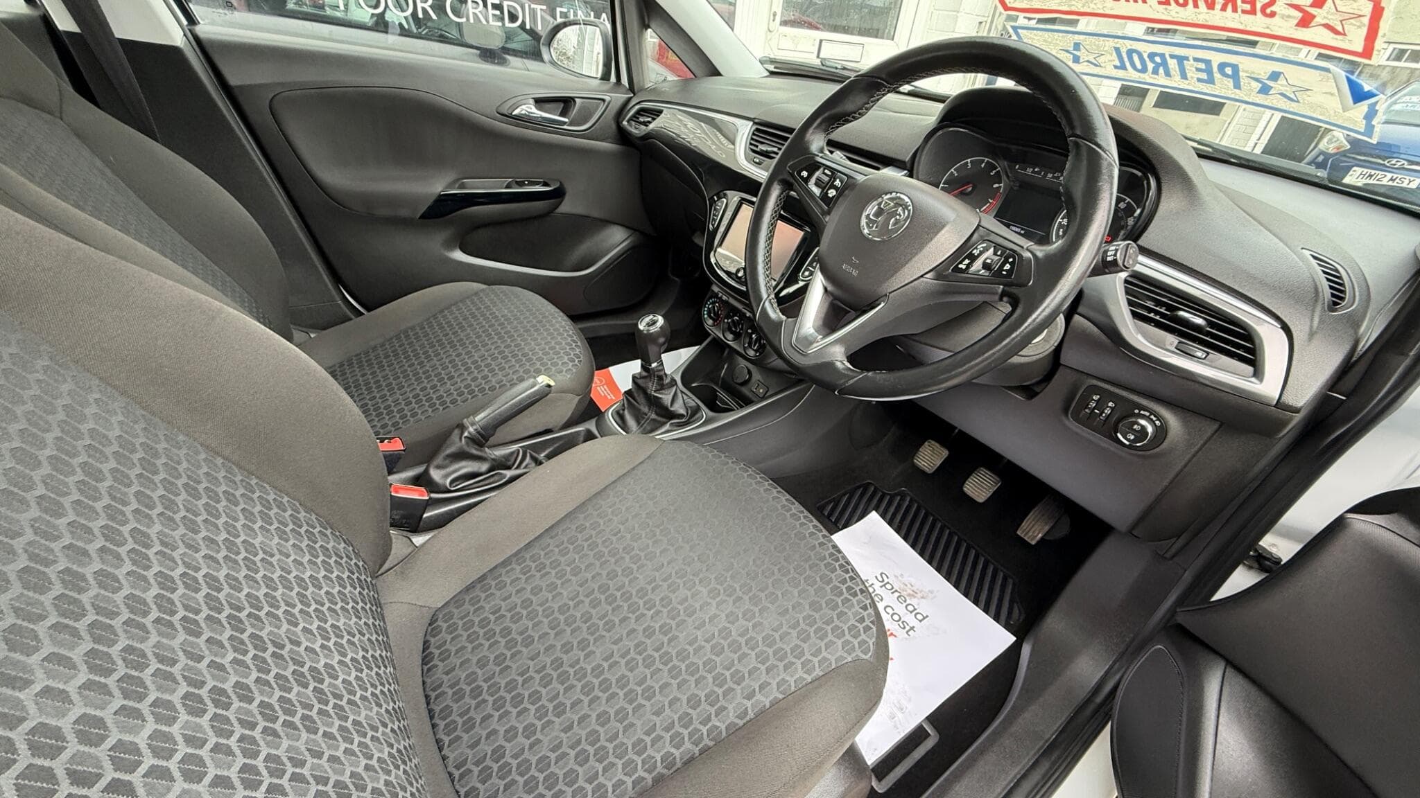 2015 Vauxhall Corsa - Image 9