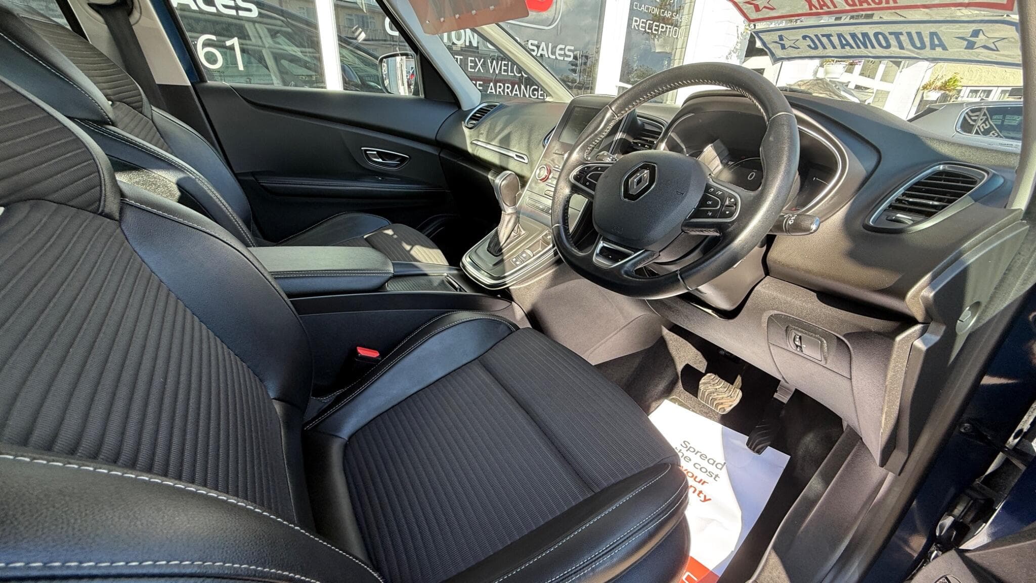 2016 Renault Scenic - Image 9